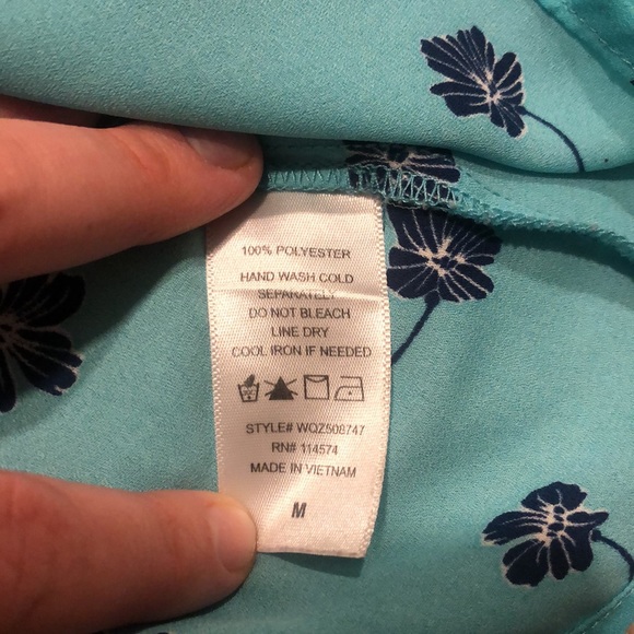 Short sleeve floral top - Picture 3 of 5